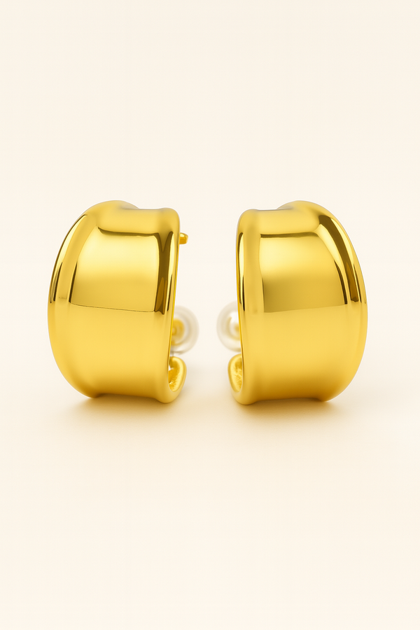 Golden Whisper – Pearl Hoop Earrings