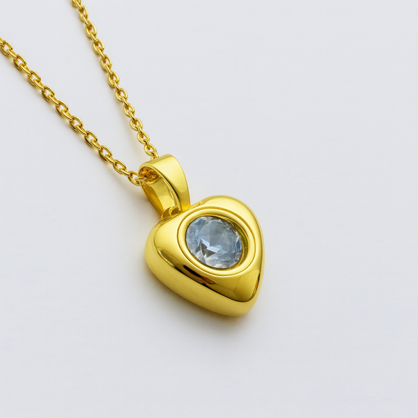 Delicate Glow – Chain with Charm