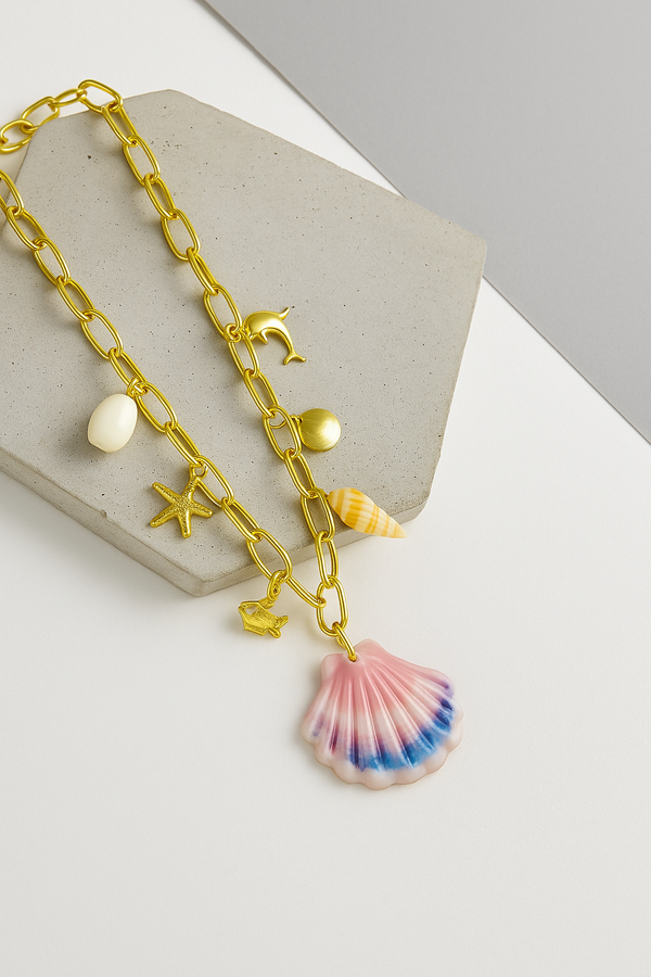 Ziwels Women’s Ocean Charm Necklace – 18K Gold Plated Chain with Seashell, Starfish & Dolphin Pendants | Anti-Tarnish, Waterproof, Stainless Steel