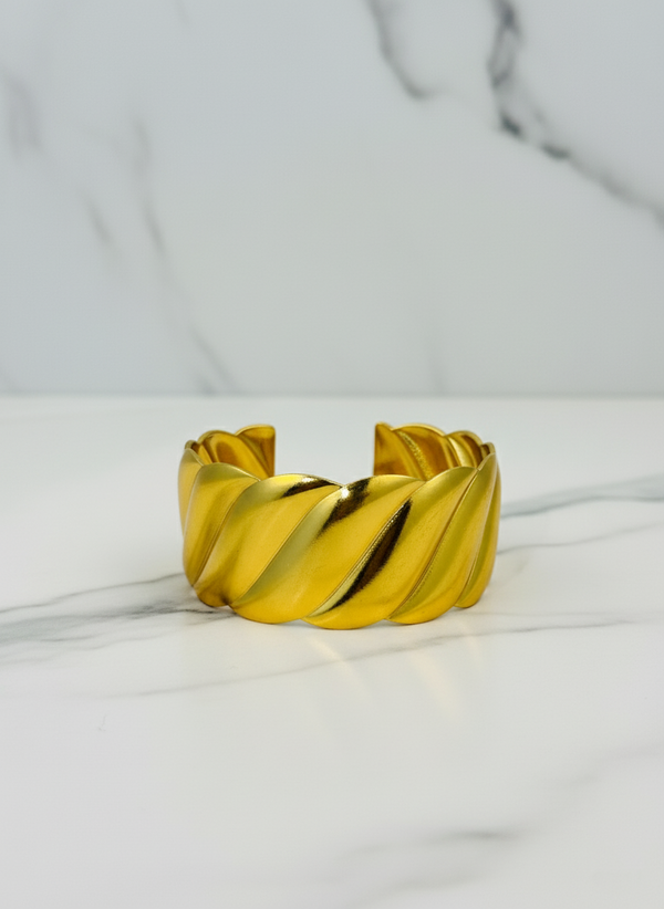 Ziwels Bold Twisted Cuff Bracelet – 18K Gold Plated Stainless Steel | Anti-Tarnish, Waterproof & Adjustable