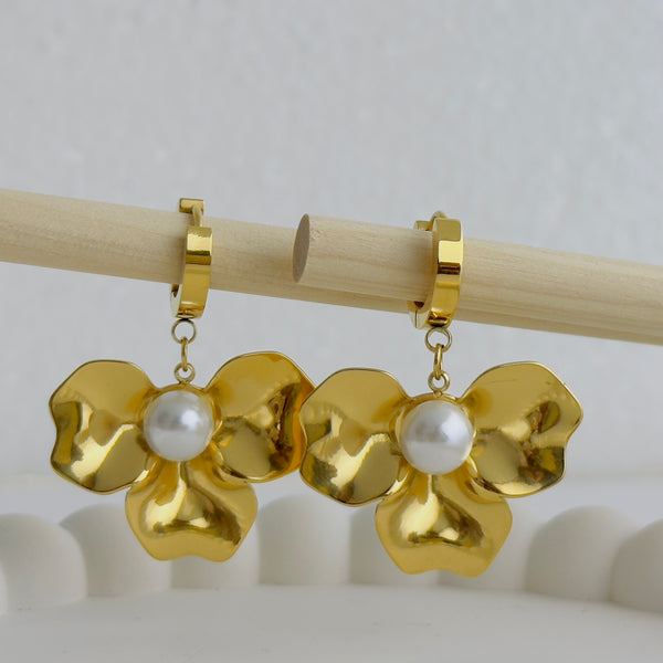 Golden Pearl Elegance Earrings