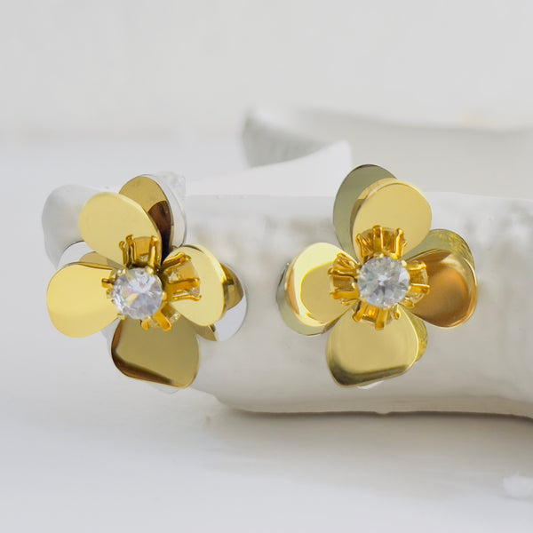 Petals of Gold with Pearl