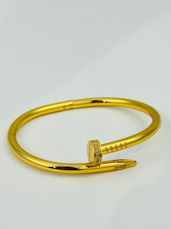 Ziwels Women’s Nail Design Bracelet – 18K Gold Plated Stainless Steel with Diamond Accents | Anti-Tarnish, Waterproof